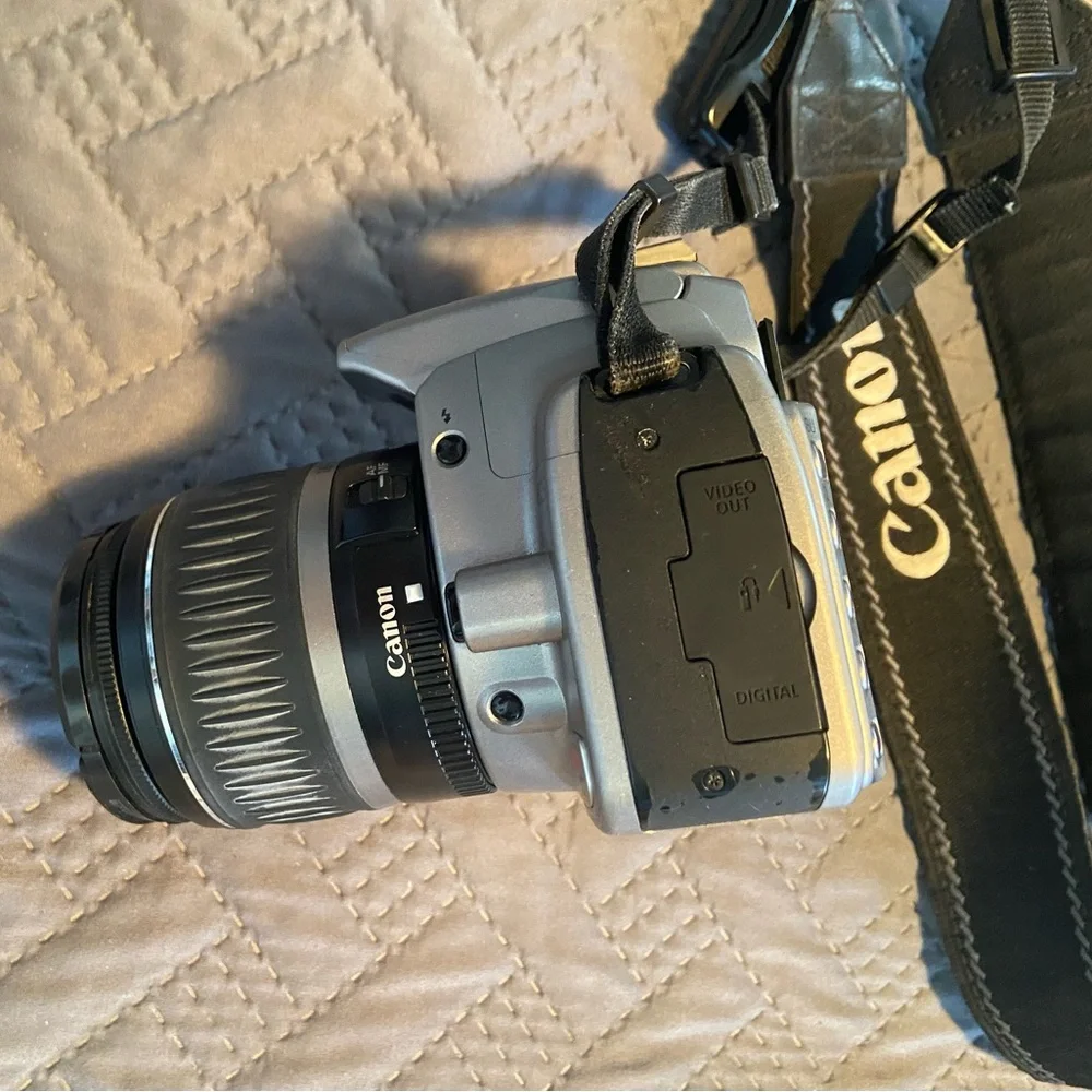 CANON EOS - Digital Rebel DS6041 DSLR Camera W/ Lens / 8.0 Megapixel